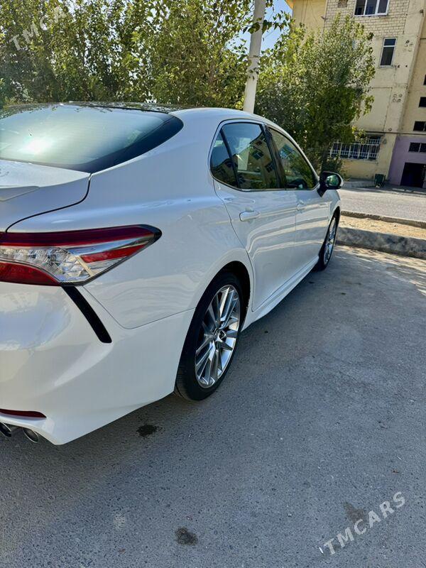 Toyota Camry 2018 - 325 000 TMT - Aşgabat - img 2