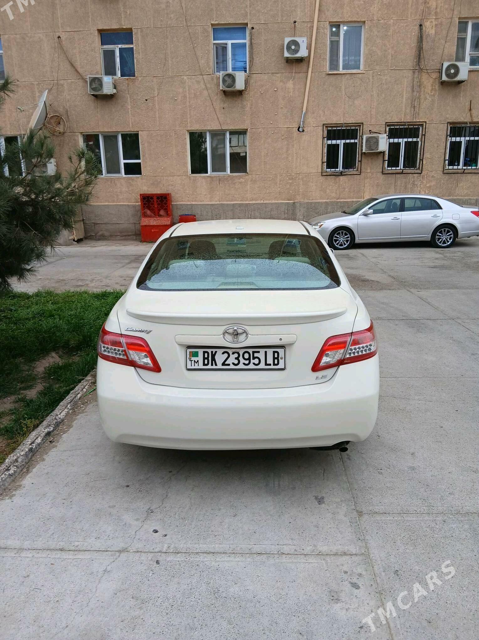 Toyota Camry 2011 - 200 000 TMT - Туркменабат - img 2