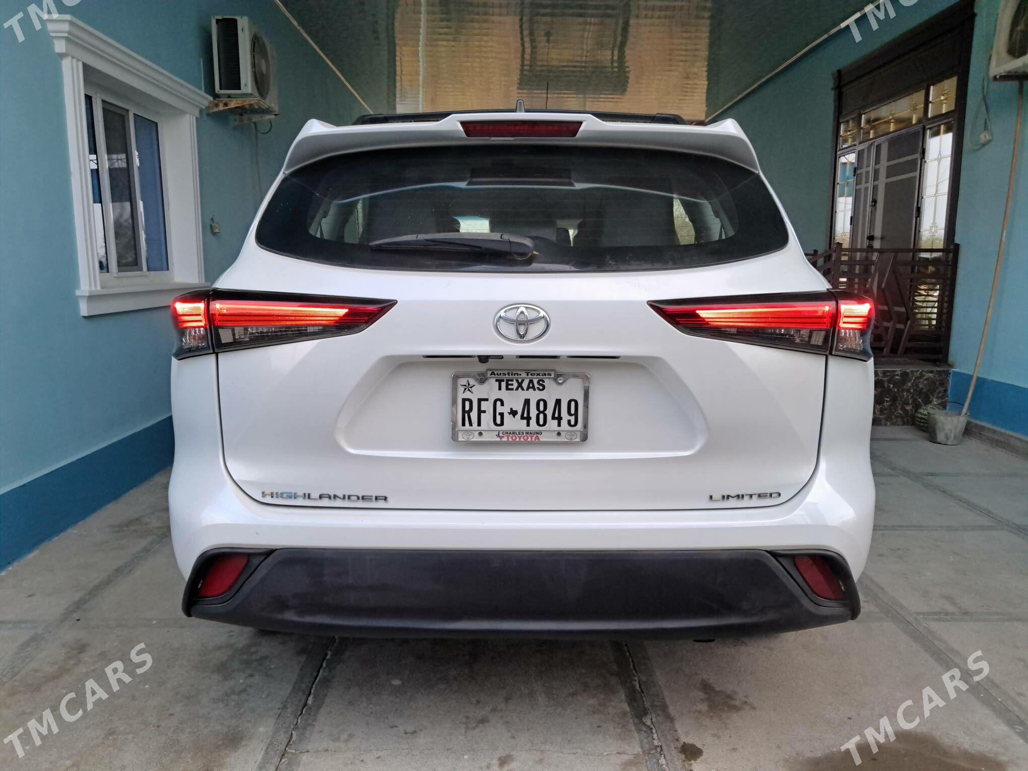 Toyota Highlander 2022 - 460 000 TMT - Мургап - img 1