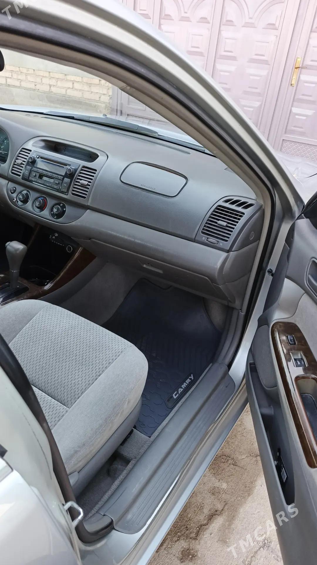 Toyota Camry 2004 - 160 000 TMT - Köneürgenç - img 8