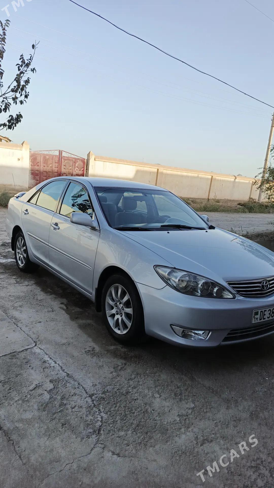 Toyota Camry 2004 - 160 000 TMT - Köneürgenç - img 3
