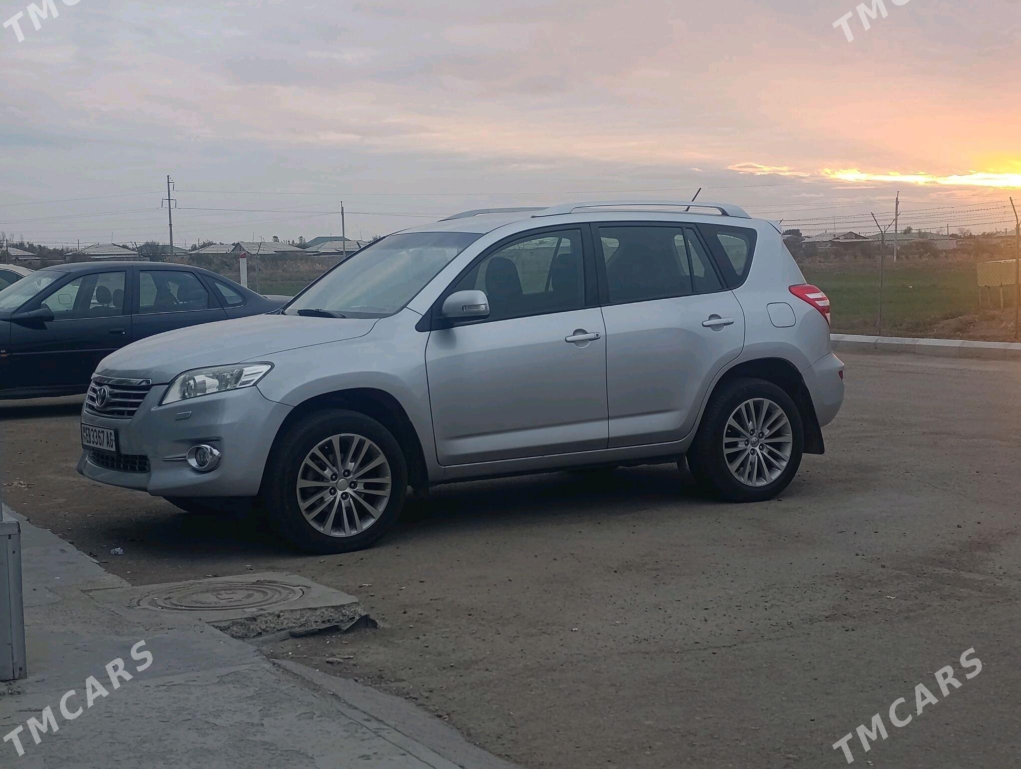 Toyota RAV4 2011 - 260 000 TMT - Дашогуз - img 1