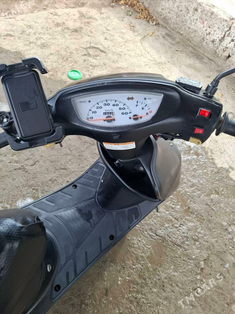 Fekon FK150-8G 2006 - 11 000 TMT - Büzmeýin - img 1