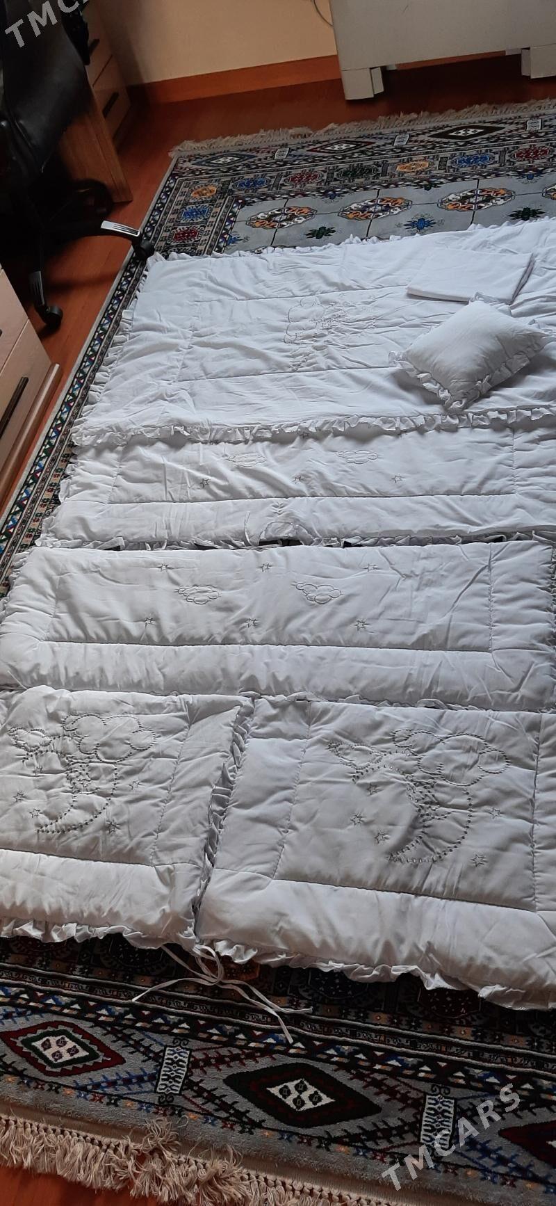 Poduşka (bortik) çaga krowat - Хитровка - img 1