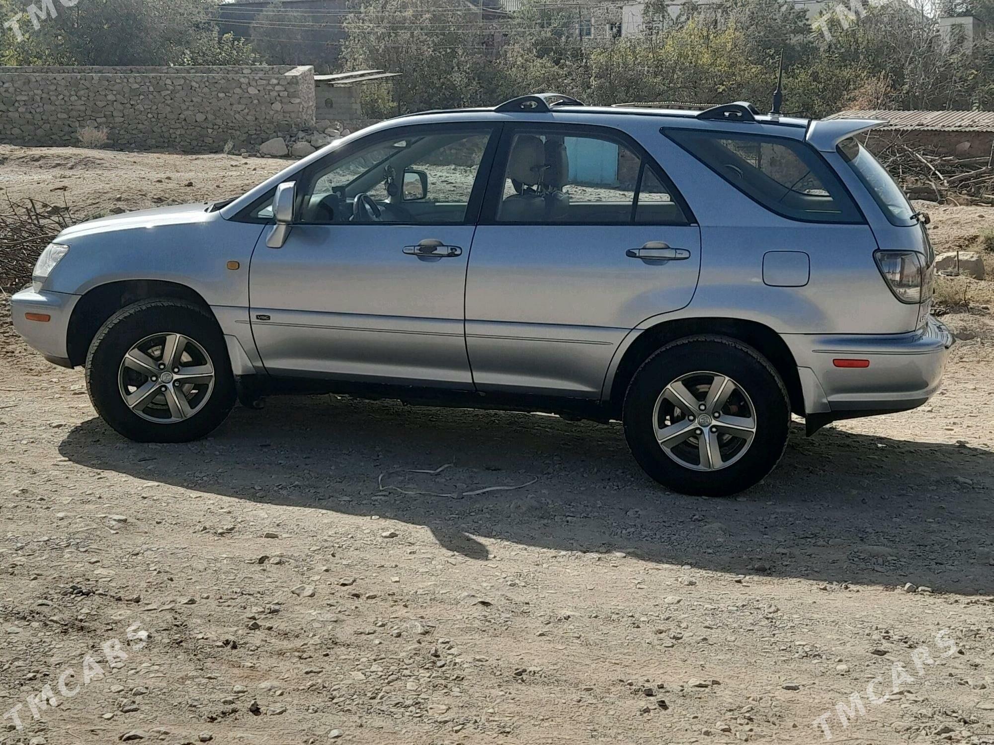 Lexus ES 300 2003 - 220 000 TMT - Köýtendag - img 4