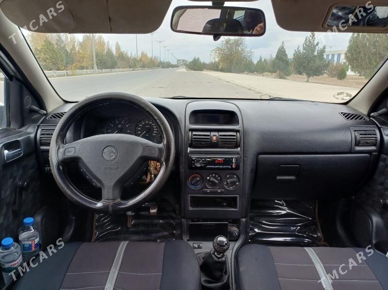Opel Astra 2001 - 68 000 TMT - Губадаг - img 5