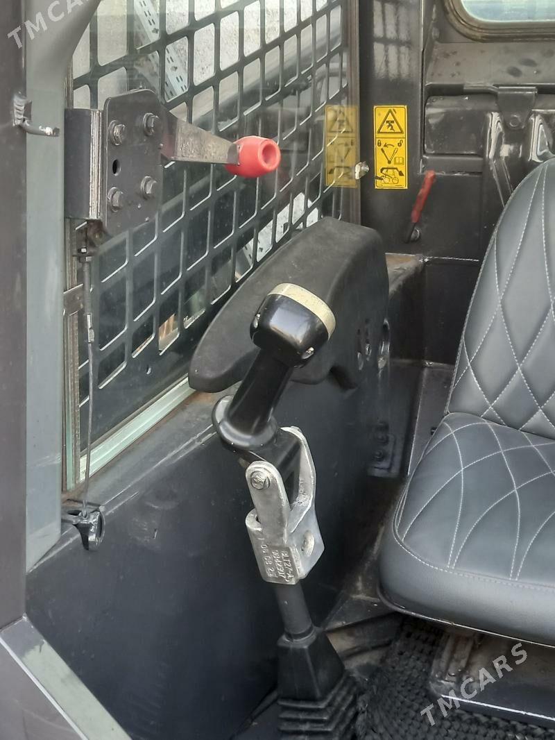 Bobcat S175 2008 - 220 000 TMT - Анев - img 5