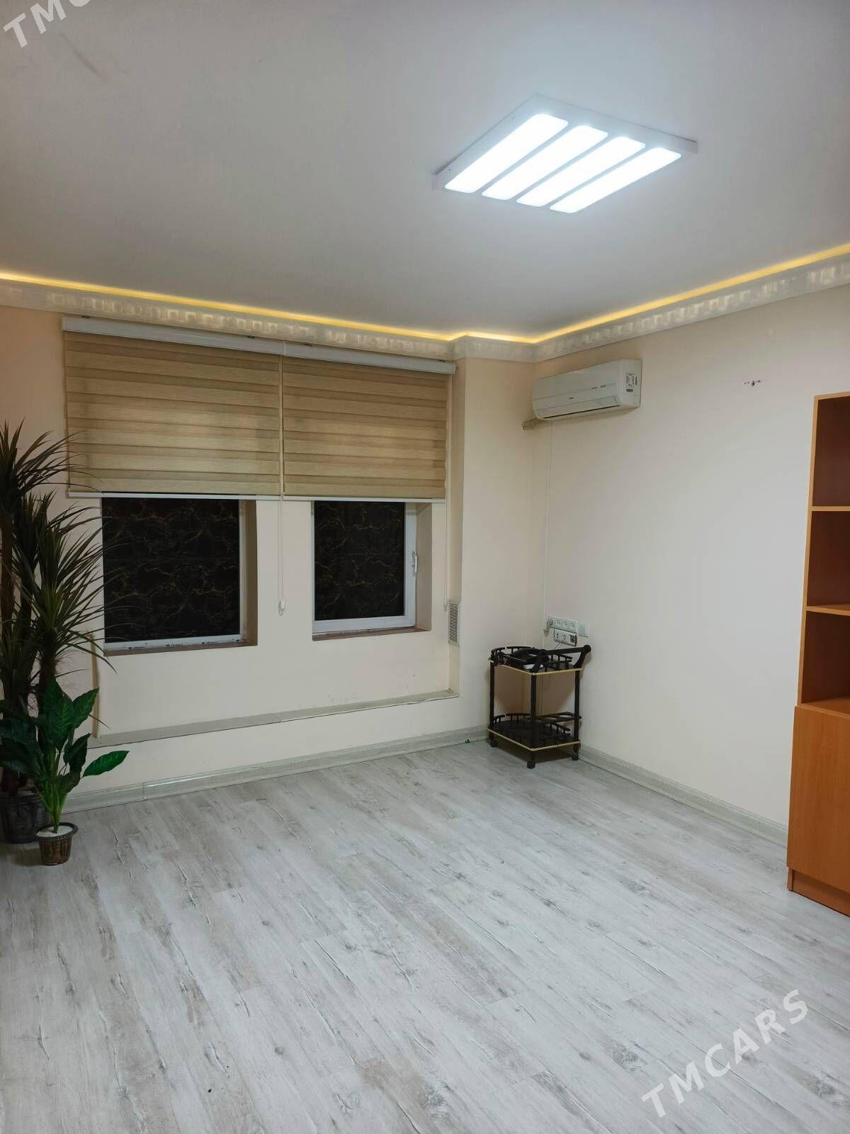 ОФИС ГАУДАН "В" МИР АЙТАКОВА - Гаудан "В" - img 3