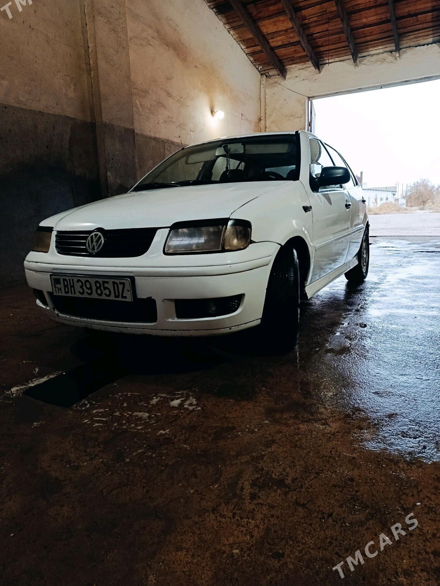 Volkswagen Polo 2001 - 50 000 TMT - Daşoguz - img 3
