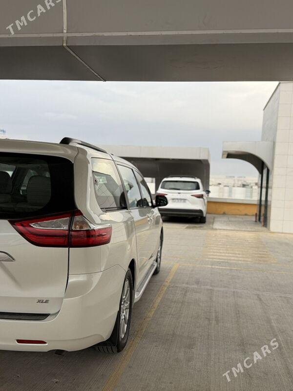 Toyota Sienna 2017 - 465 000 TMT - Ашхабад - img 2