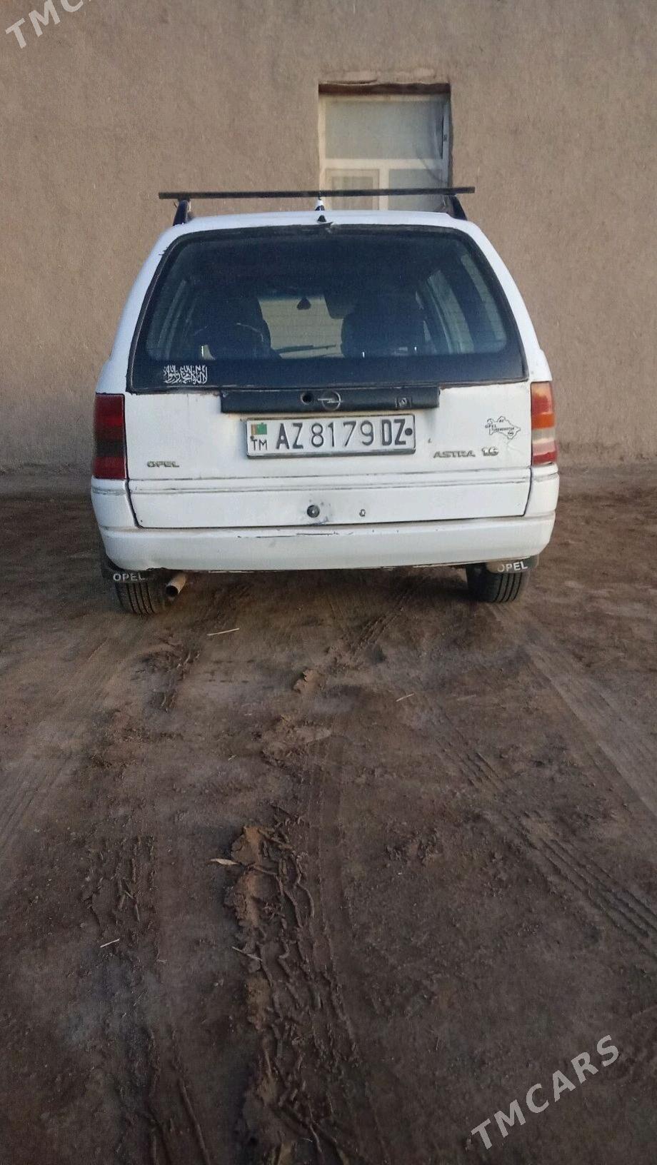 Opel Astra 1996 - 30 000 TMT - Дашогуз - img 4
