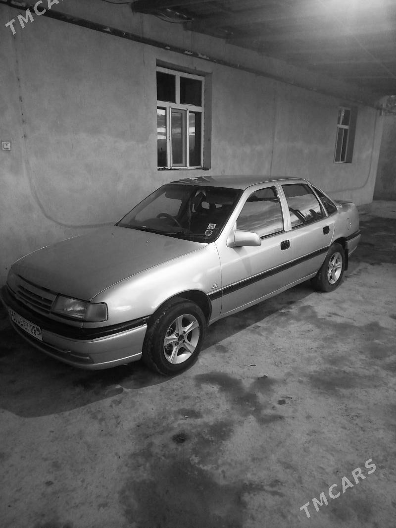 Opel Vectra 1990 - 30 000 TMT - Gubadag - img 1