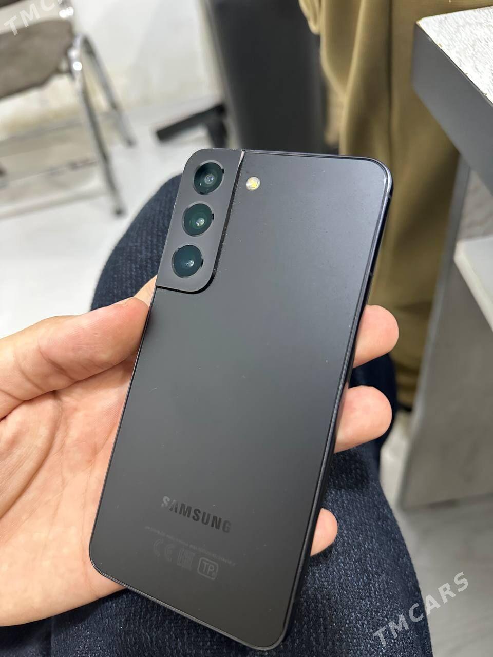 Samsung S22 - Туркменбаши - img 1