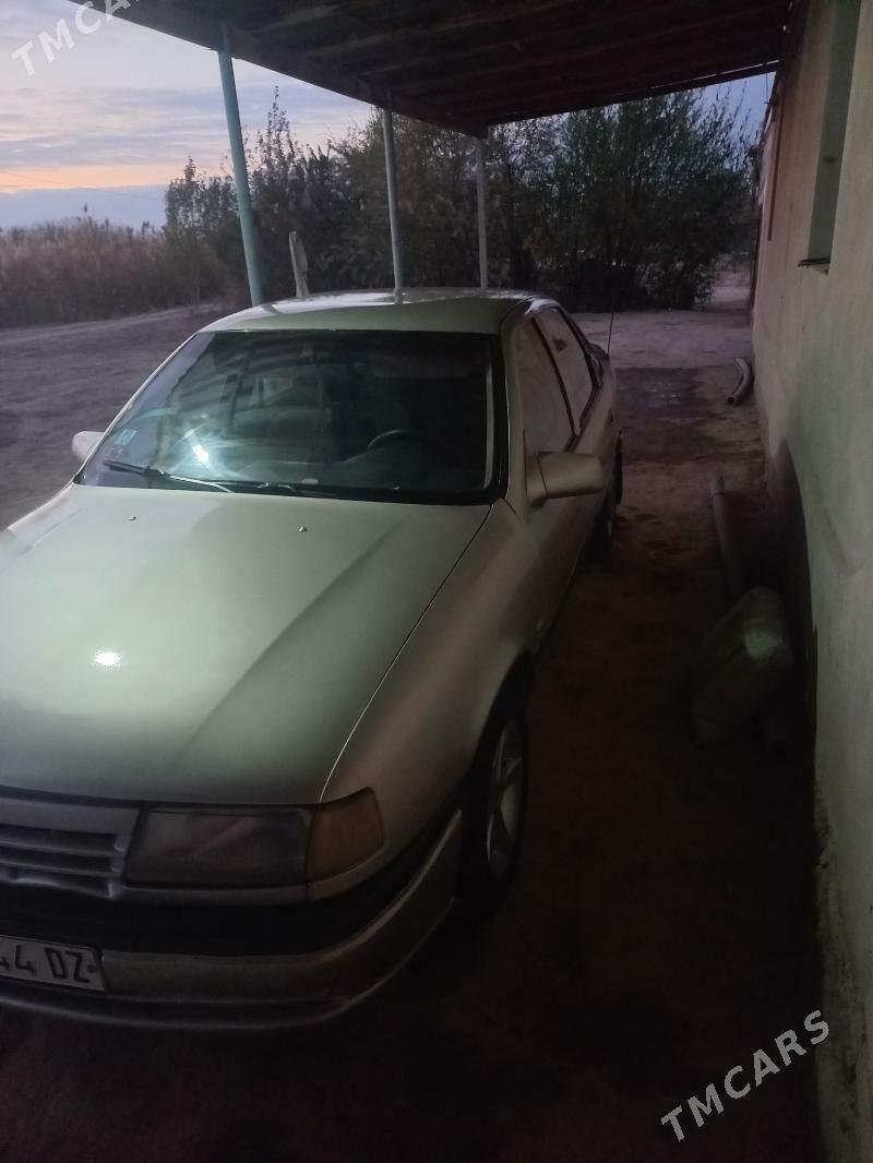 Opel Vectra 1990 - 30 000 TMT - Gubadag - img 6
