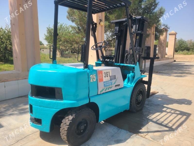 Kara Forklift 2010 - 120 000 TMT - Мары - img 2