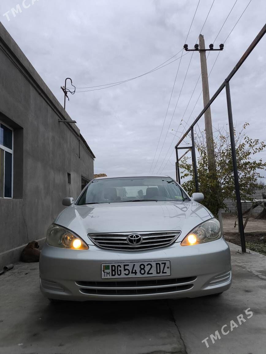 Toyota Camry 2003 - 170 000 TMT - Дашогуз - img 3