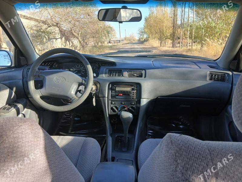 Toyota Camry 2000 - 152 000 TMT - Köneürgenç - img 3