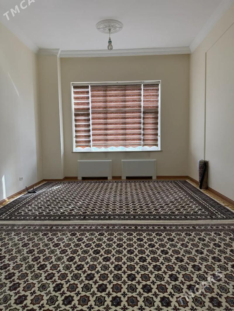 ЧЕХОВА 4 КОМ 9 ЭТАЖ  - Çehow köç. (A.Nyýazow şaýoly) - img 2