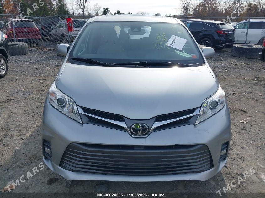 Toyota Sienna 2019 - 500 000 TMT - Aşgabat - img 3