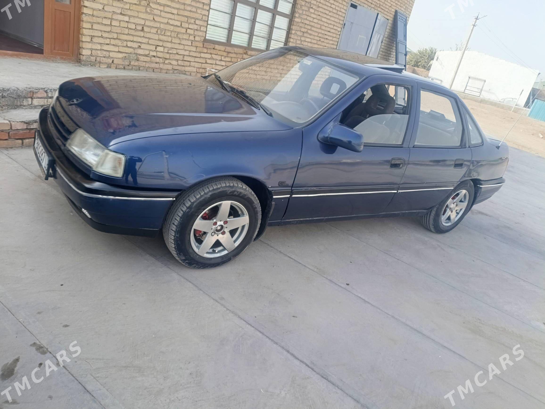 Opel Vectra 1992 - 38 000 TMT - Фарап - img 2