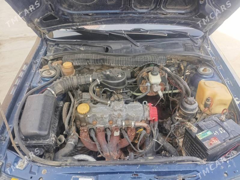 Opel Vectra 1992 - 38 000 TMT - Фарап - img 6