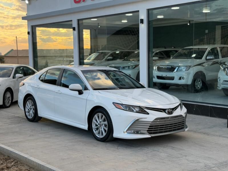 Toyota Camry 2022 - 330 000 TMT - Balkanabat - img 1