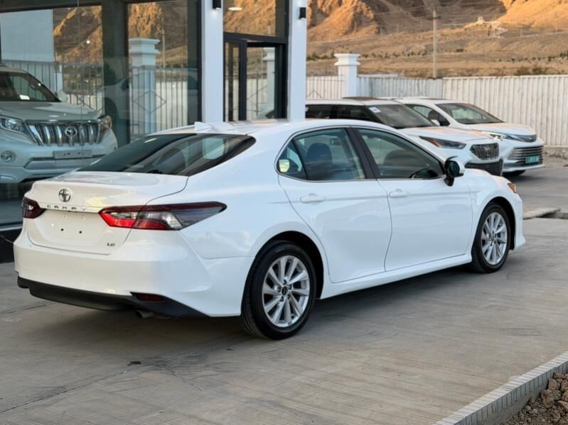 Toyota Camry 2022 - 330 000 TMT - Balkanabat - img 2