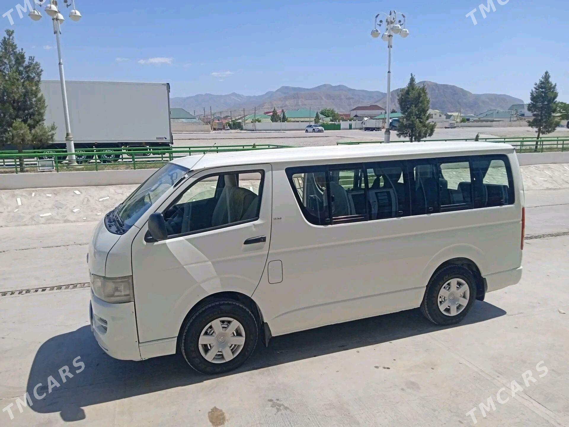 Toyota Hiace 2006 - 240 000 TMT - Türkmenbaşy - img 3