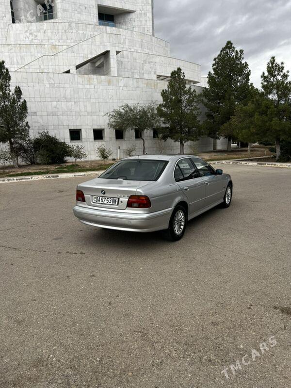 BMW E39 2002 - 130 000 TMT - Балканабат - img 9