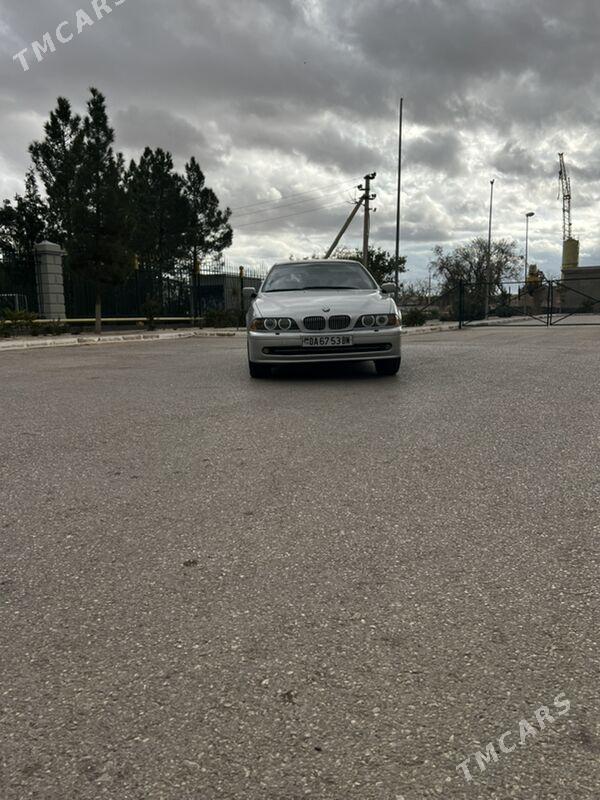 BMW E39 2002 - 130 000 TMT - Балканабат - img 8