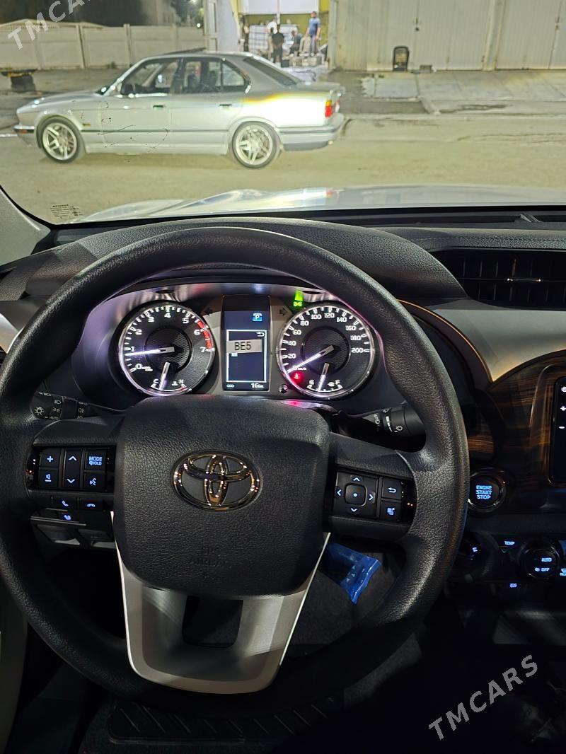 Toyota Hilux 2025 - 672 750 TMT - Aşgabat - img 6