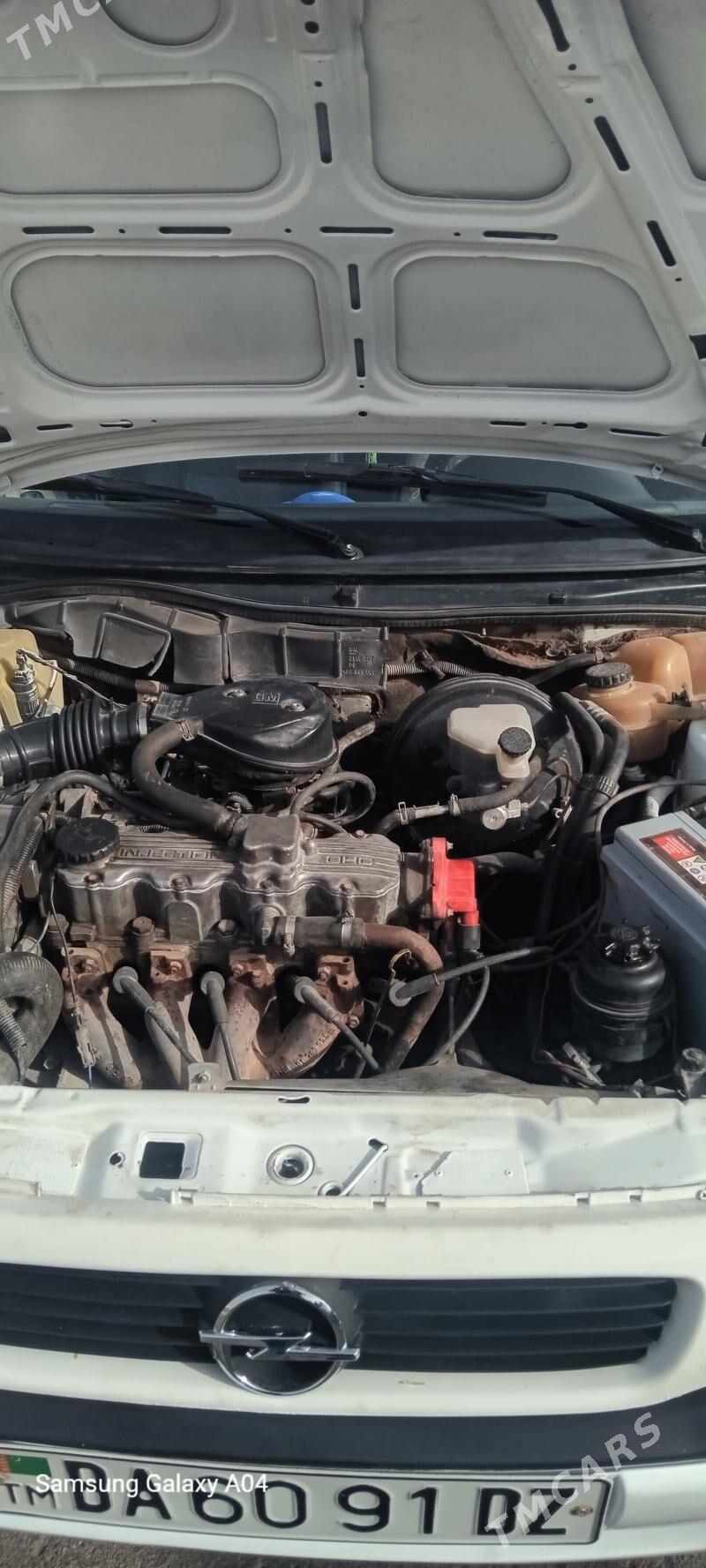 Opel Astra 1993 - 50 000 TMT - Дашогуз - img 6