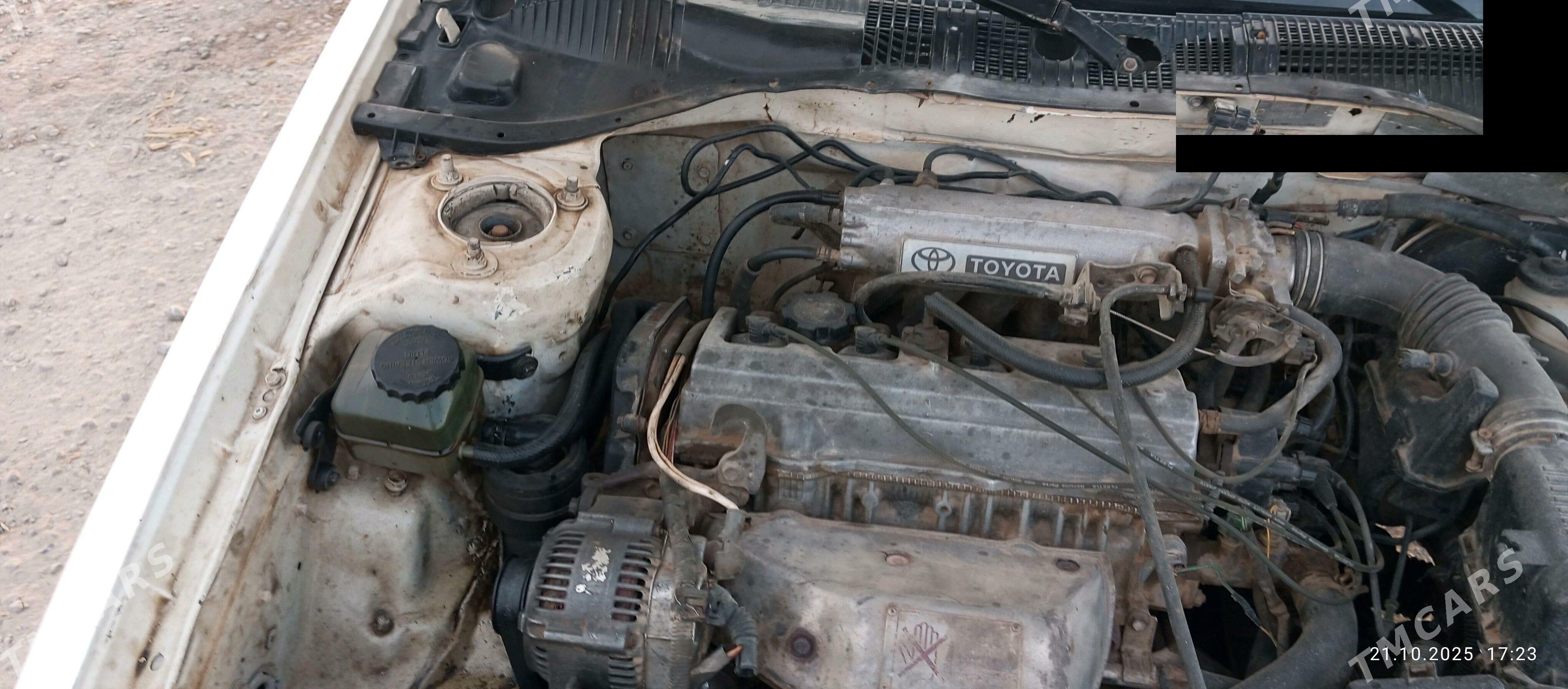 Toyota Corona 1993 - 45 000 TMT - Халач - img 4