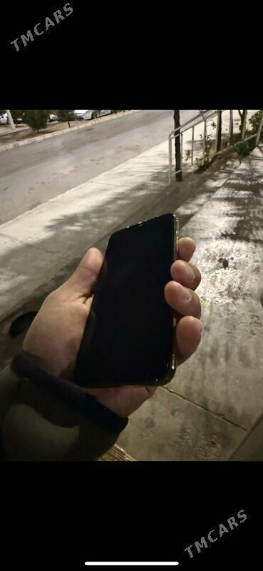 iphone xs - Parahat 8 - img 2