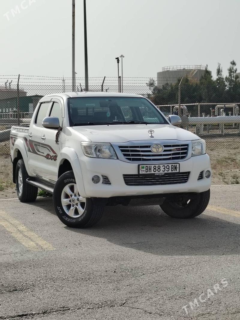 Toyota Hilux 2013 - 370 000 TMT - Hazar - img 1