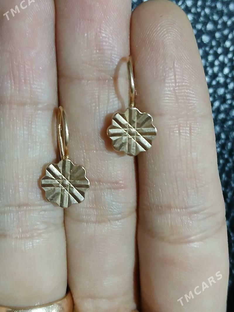 GADYMY GYZYL GULAKHALKA - Aşgabat - img 4