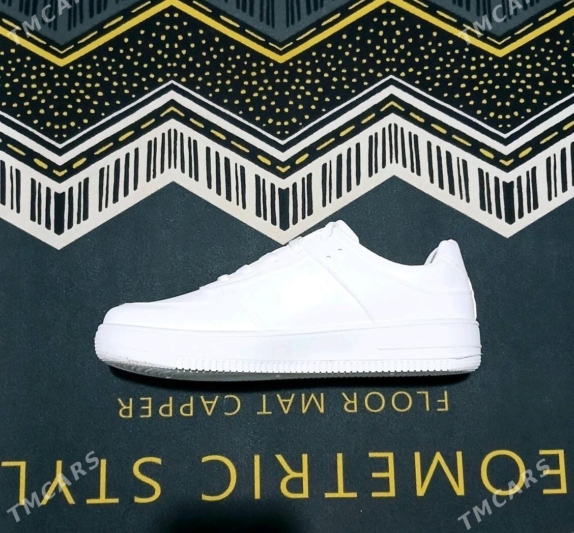 Nike krasofka - Гарадамак Шор - img 3