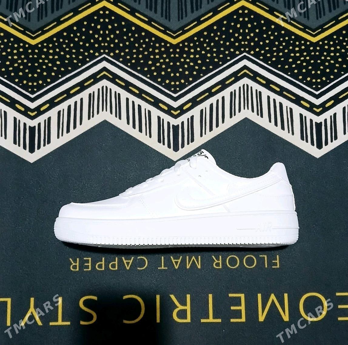 Nike krasofka - Гарадамак Шор - img 2