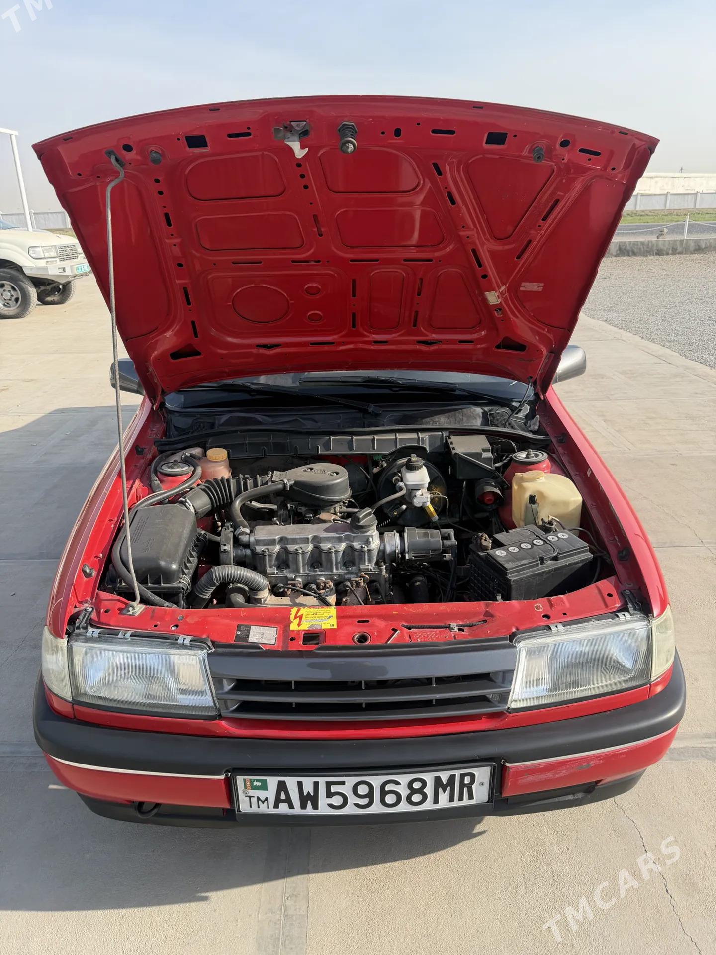 Opel Vectra 1990 - 51 000 TMT - Mary - img 6