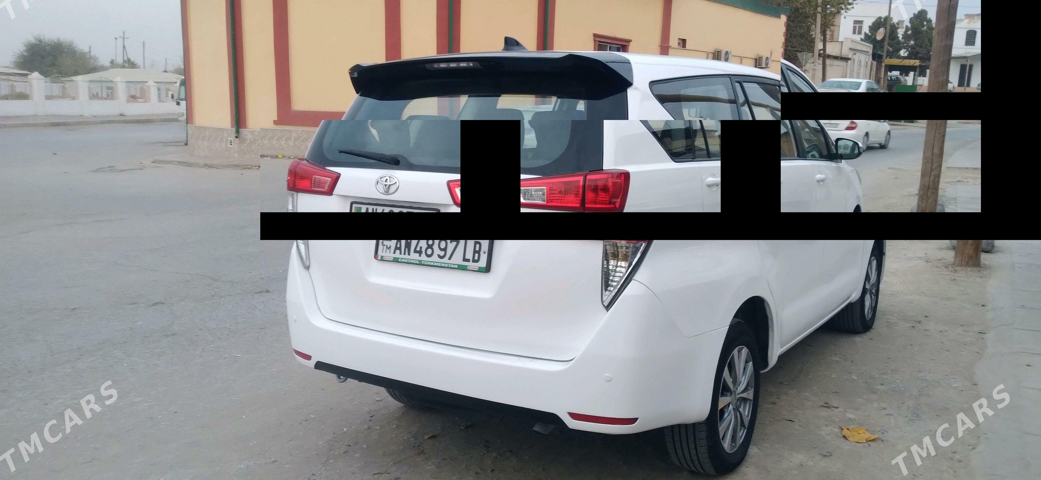 Toyota Innova 2021 - 266 000 TMT - Kerki - img 3