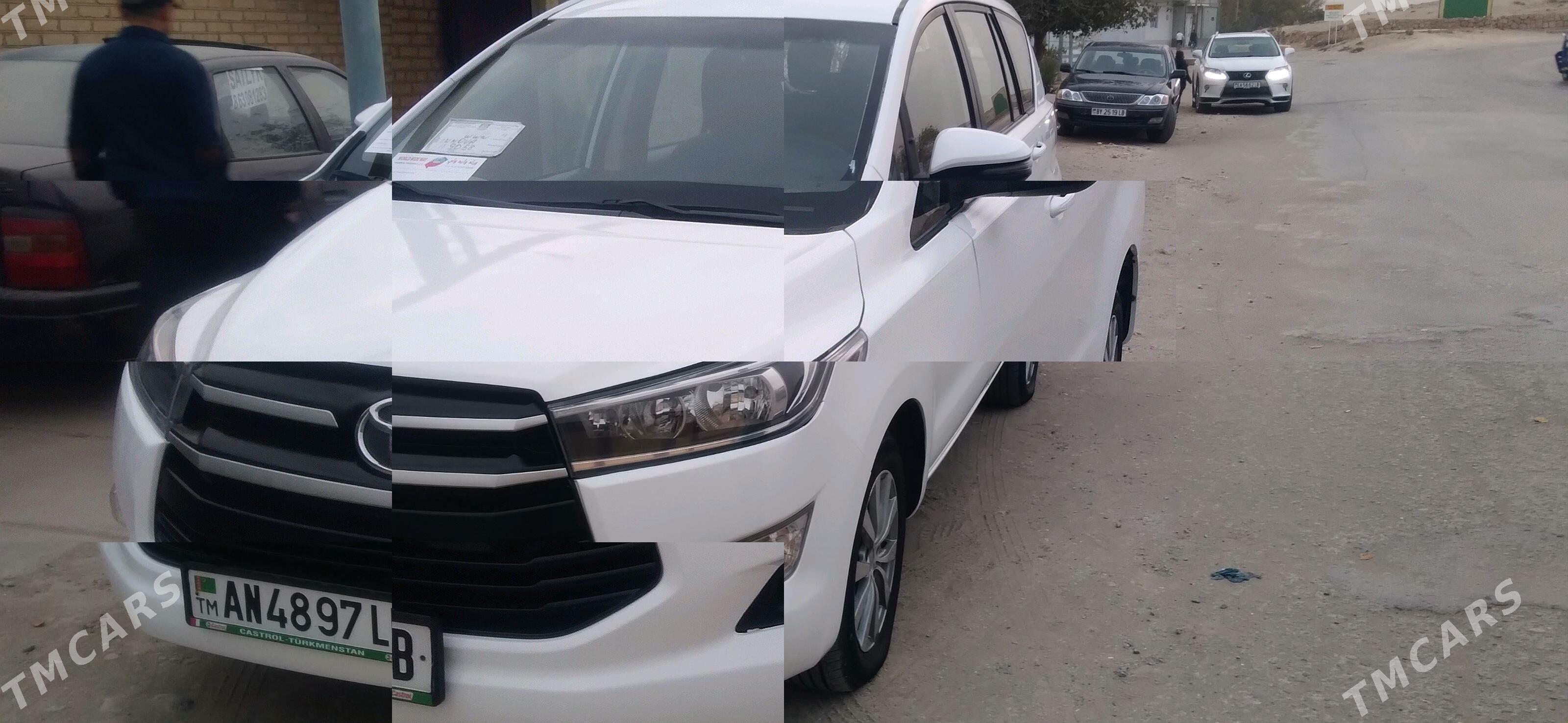 Toyota Innova 2021 - 266 000 TMT - Kerki - img 1