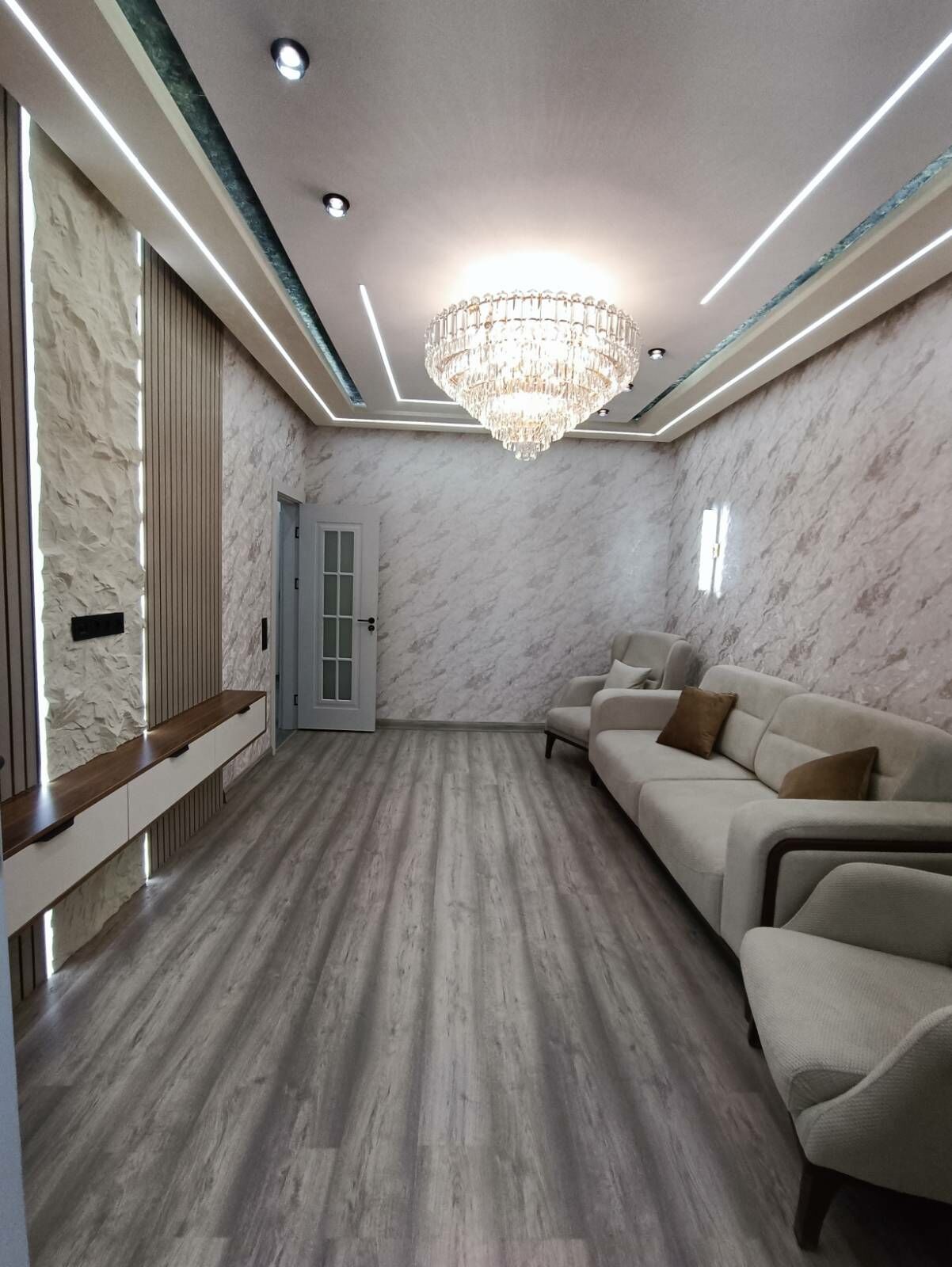 Мир4 9/4эт.2+1ком. - Мир 4 - img 2