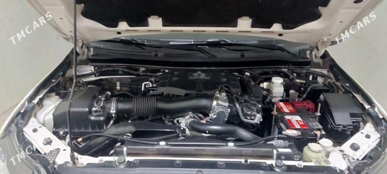 Mitsubishi Montero Sport 2019 - 405 000 TMT - Дашогуз - img 4