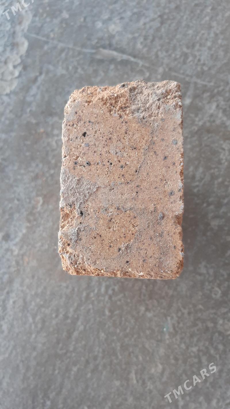 oda çydamly kerpiç(adnaforny) - Дашогуз - img 1