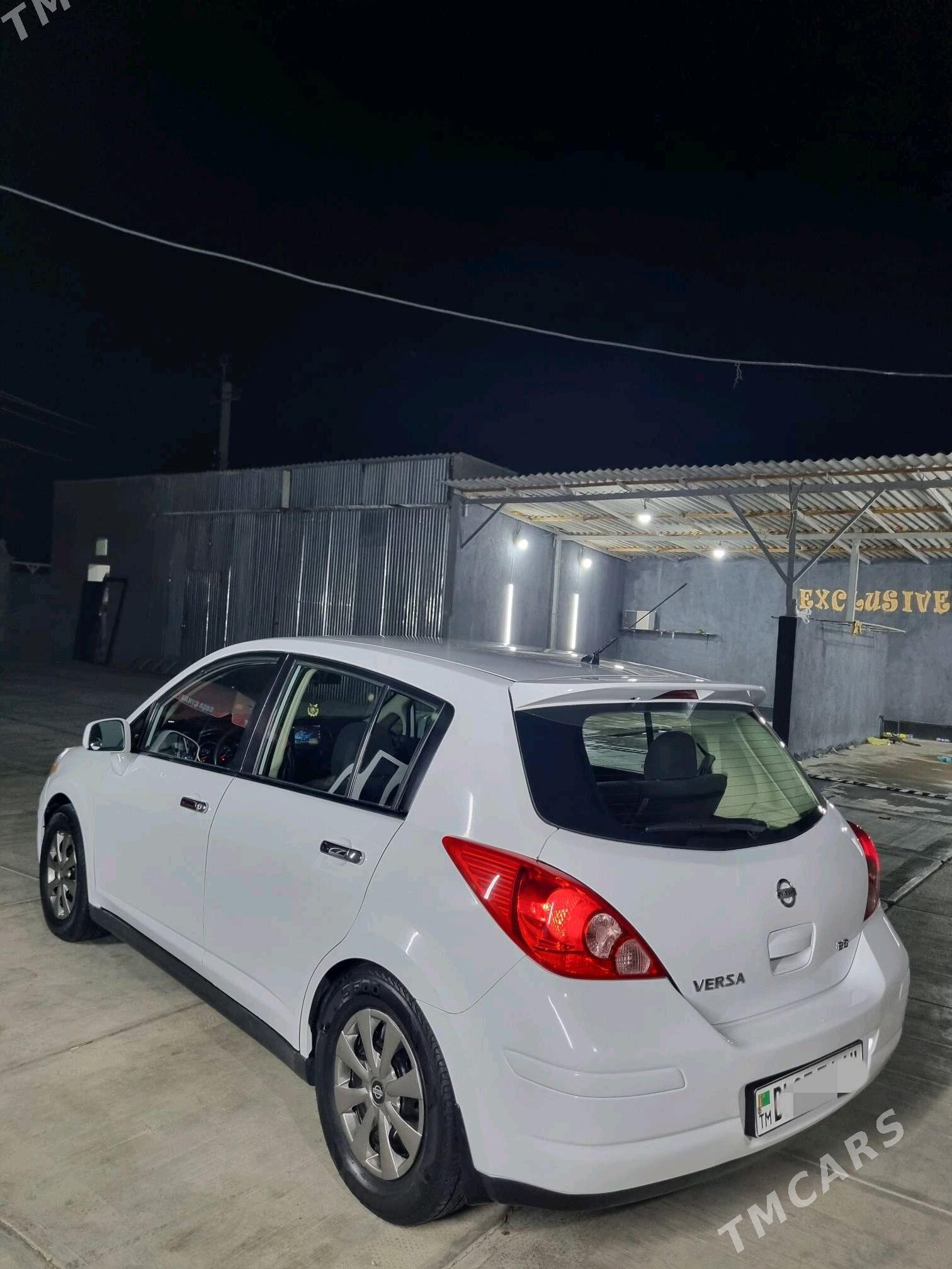 Nissan Versa 2011 - 132 000 TMT - Гёкдепе - img 6