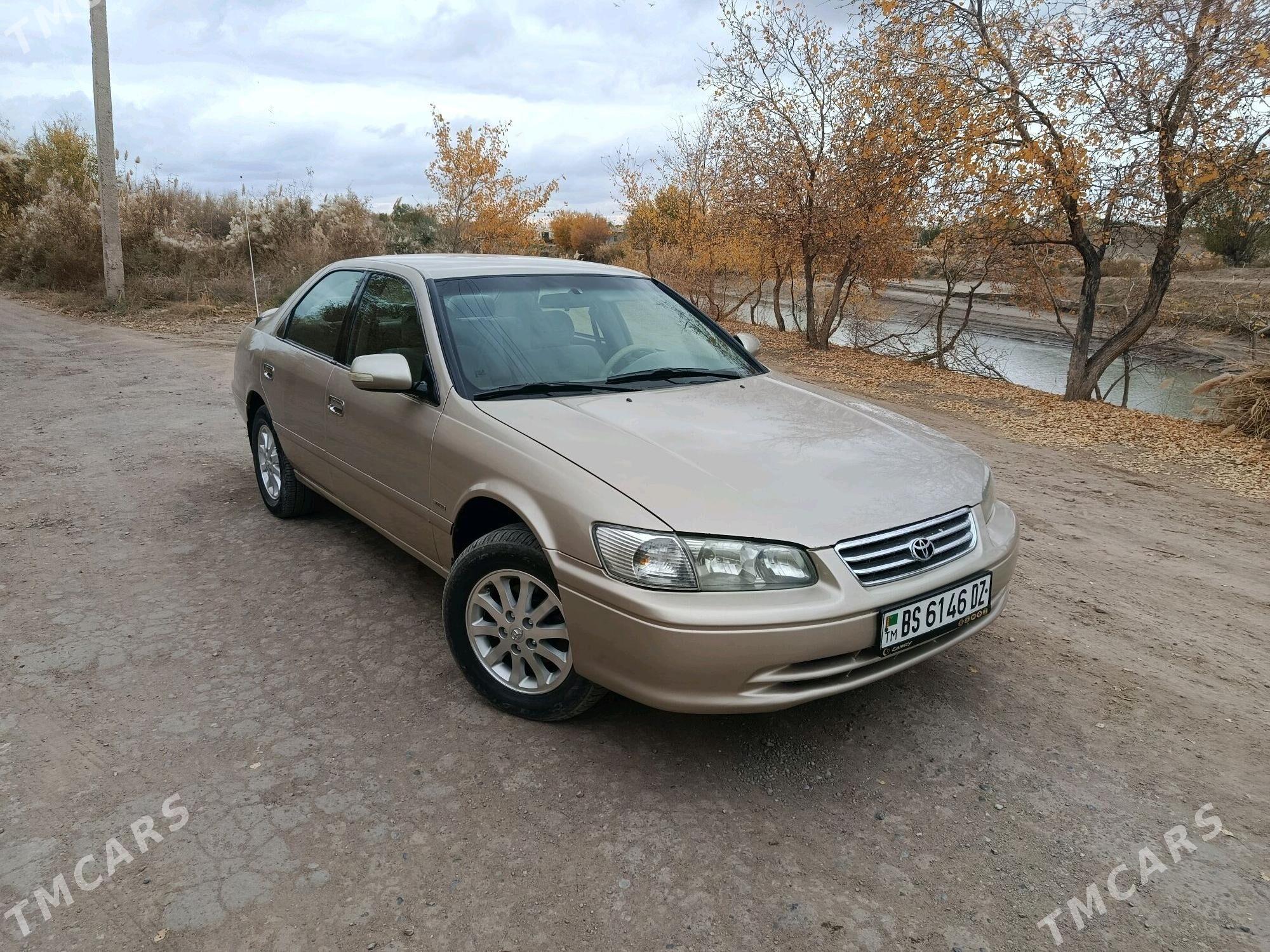 Toyota Camry 2001 - 160 000 TMT - Кёнеургенч - img 4