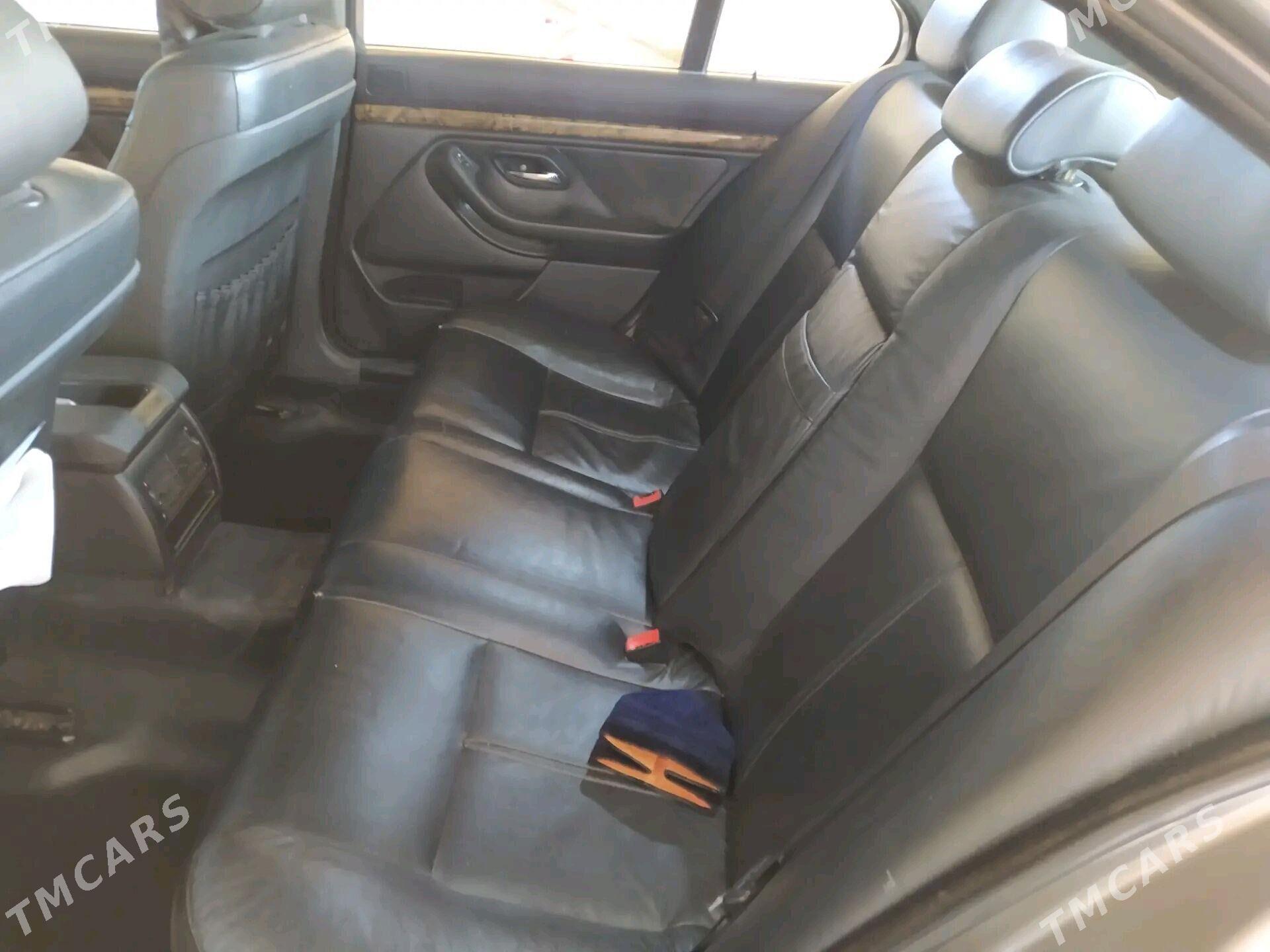 BMW 528 2003 - 165 000 TMT - Дянев - img 6