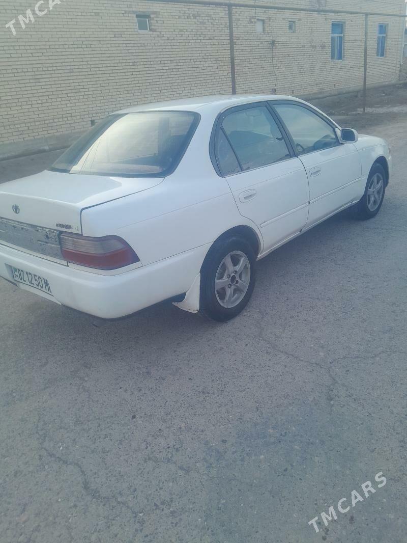 Toyota Corolla 1997 - 50 000 TMT - Мары - img 4