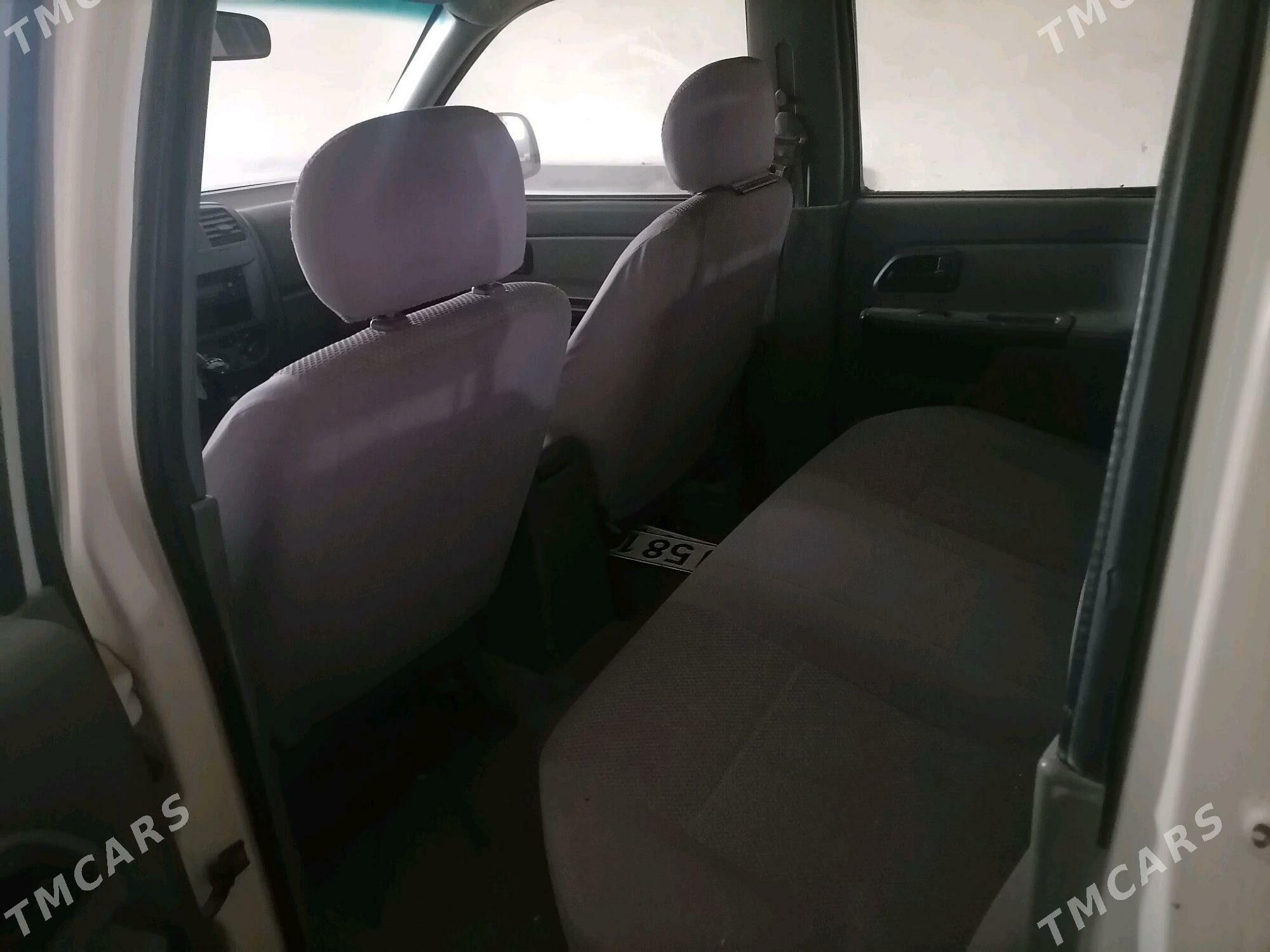 Toyota Hilux 2011 - 125 000 TMT - Дашогуз - img 3