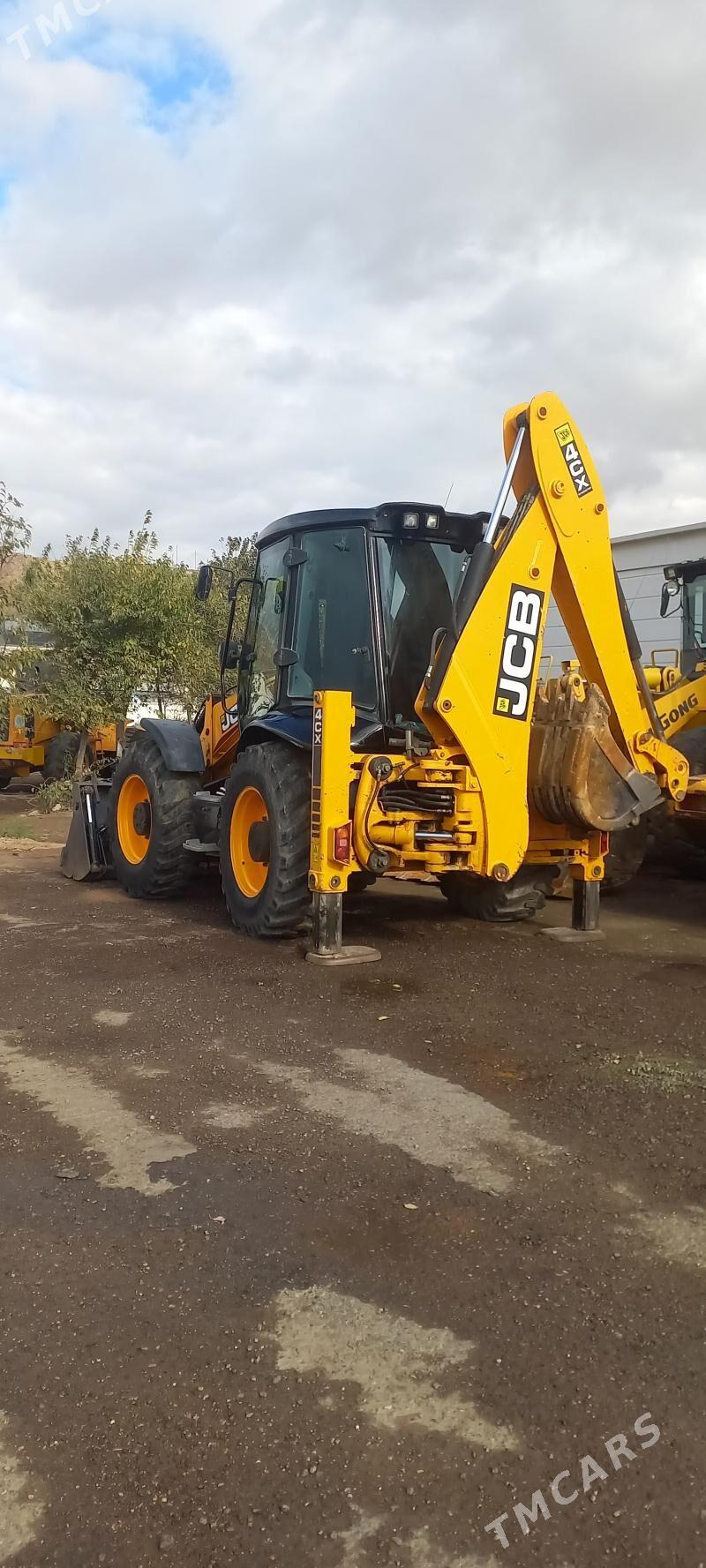 JCB 4CX ECO 2008 - 650 000 TMT - Türkmenbaşy - img 5